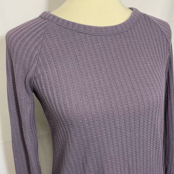 Chaser Waffle Knit Thermal Long Sleeve Top - Picture 6 of 12